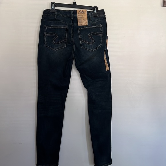 SUKI NWT FIT CURVED JEANS - Picture 5 of 11